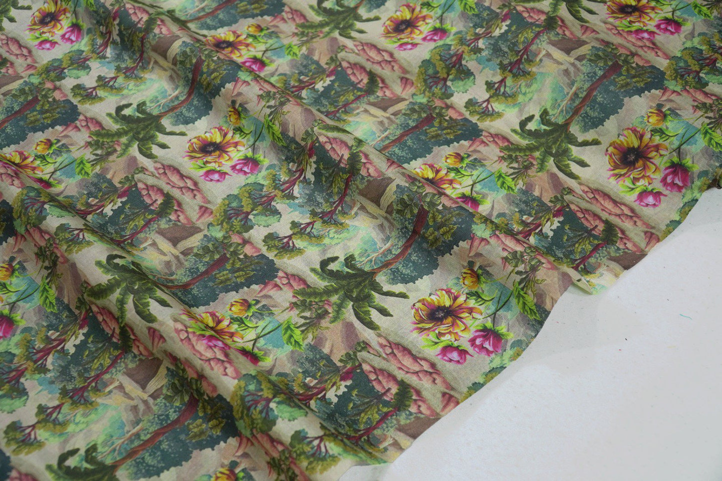 2 piece printed lawn suit LW23