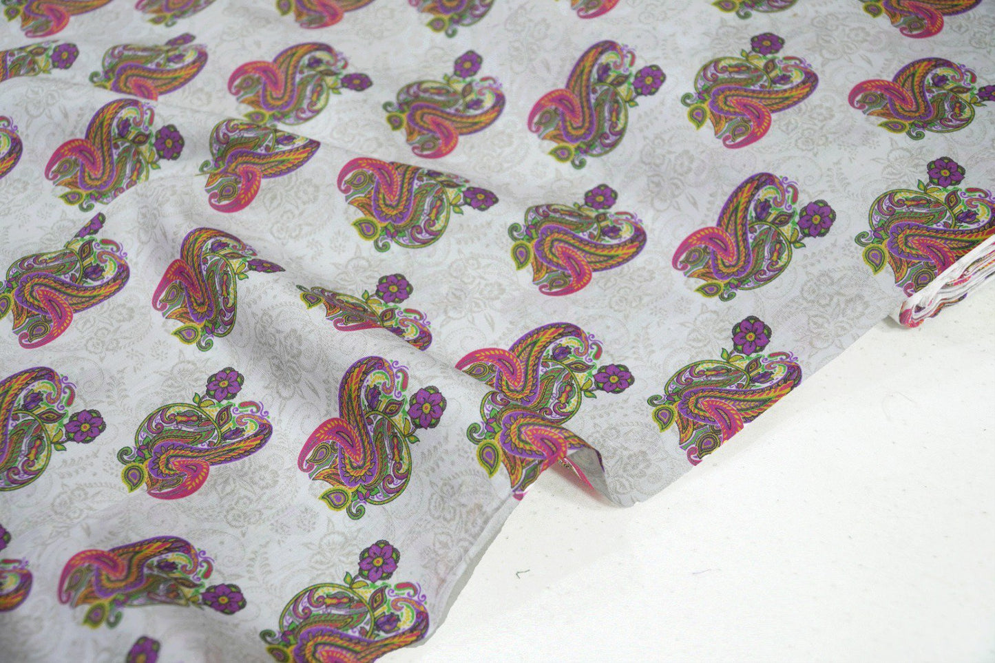 2 piece printed lawn suit LW12