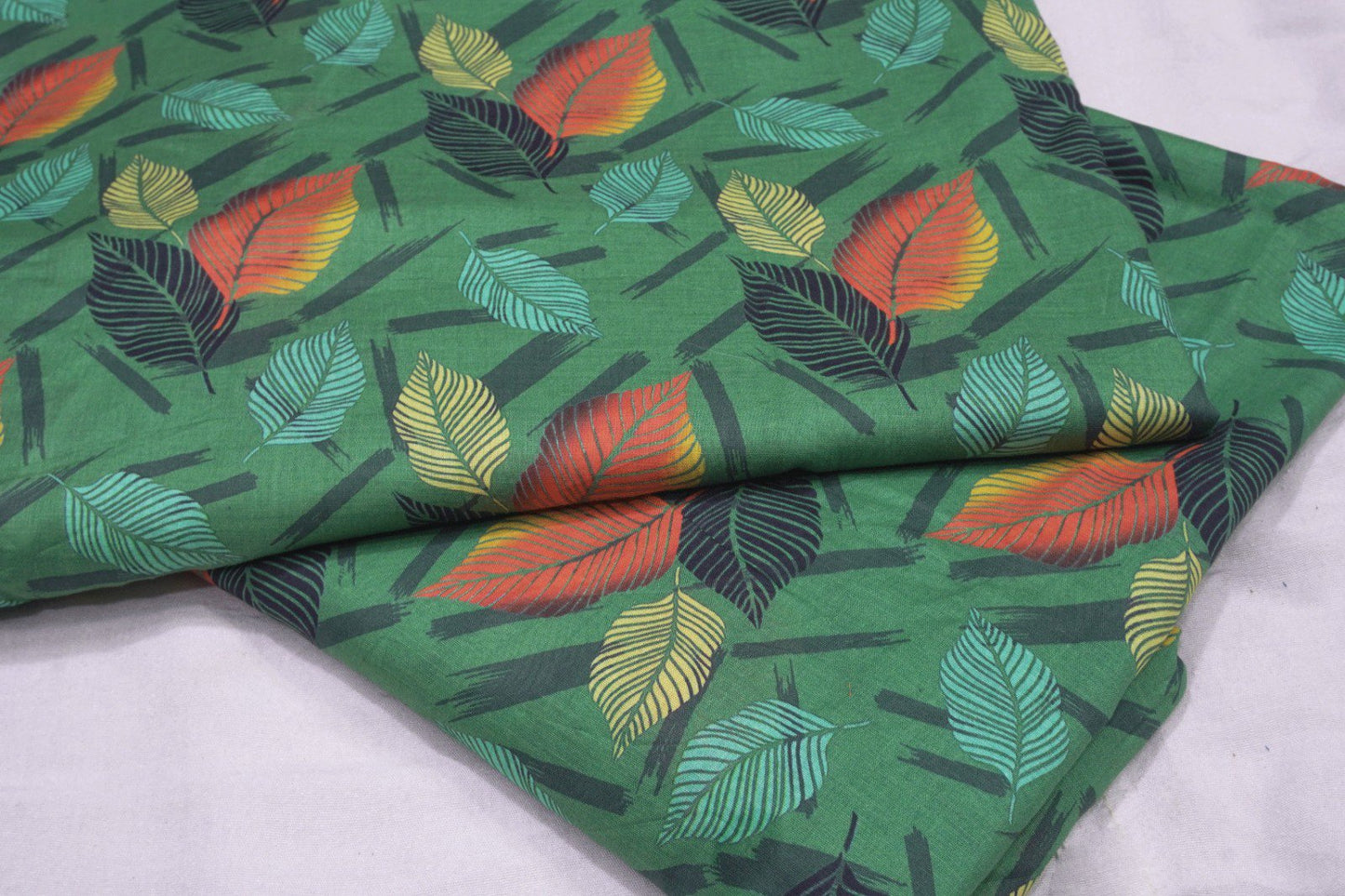 2 piece printed lawn suit LW10
