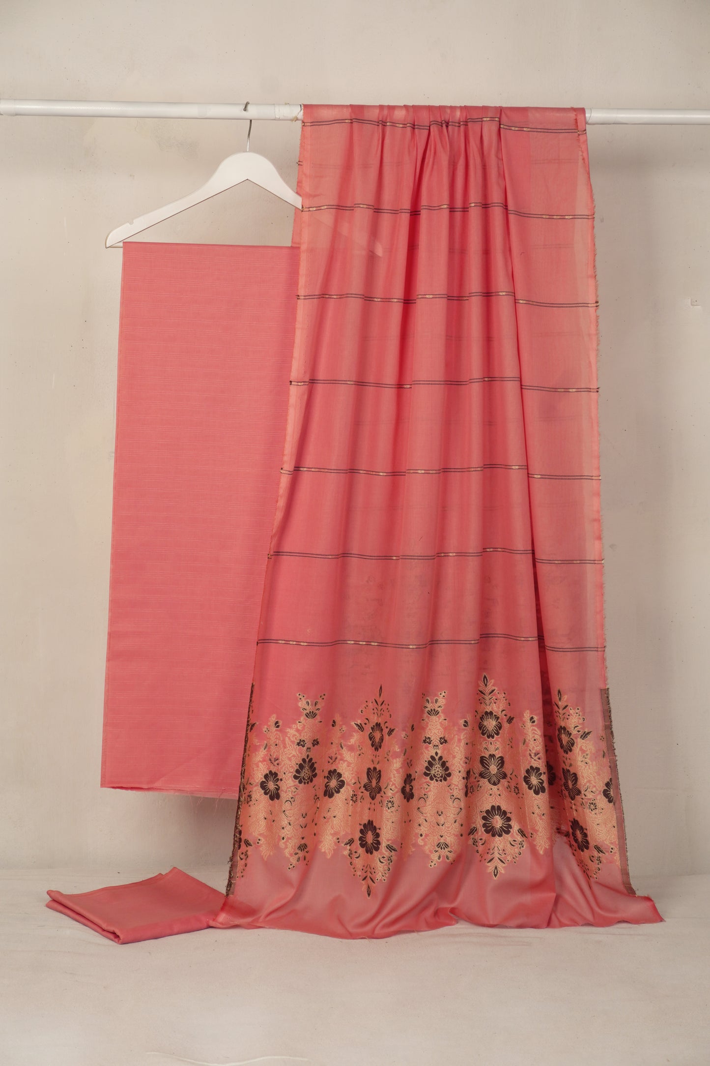 Lawn 3 piece with light weight Jacquard shawl BSL25