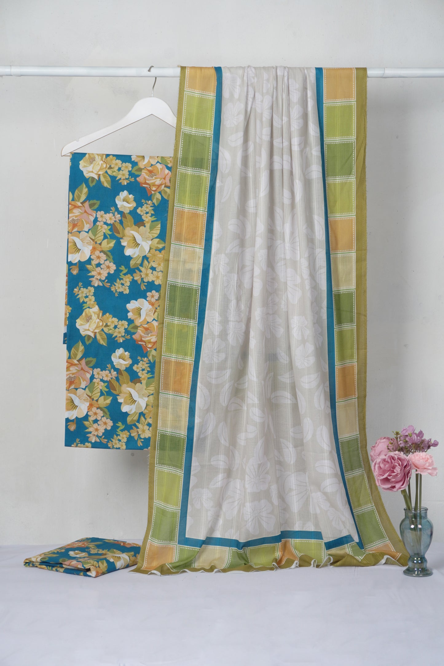 3Piece - Printed Lawn Suit LPT 9