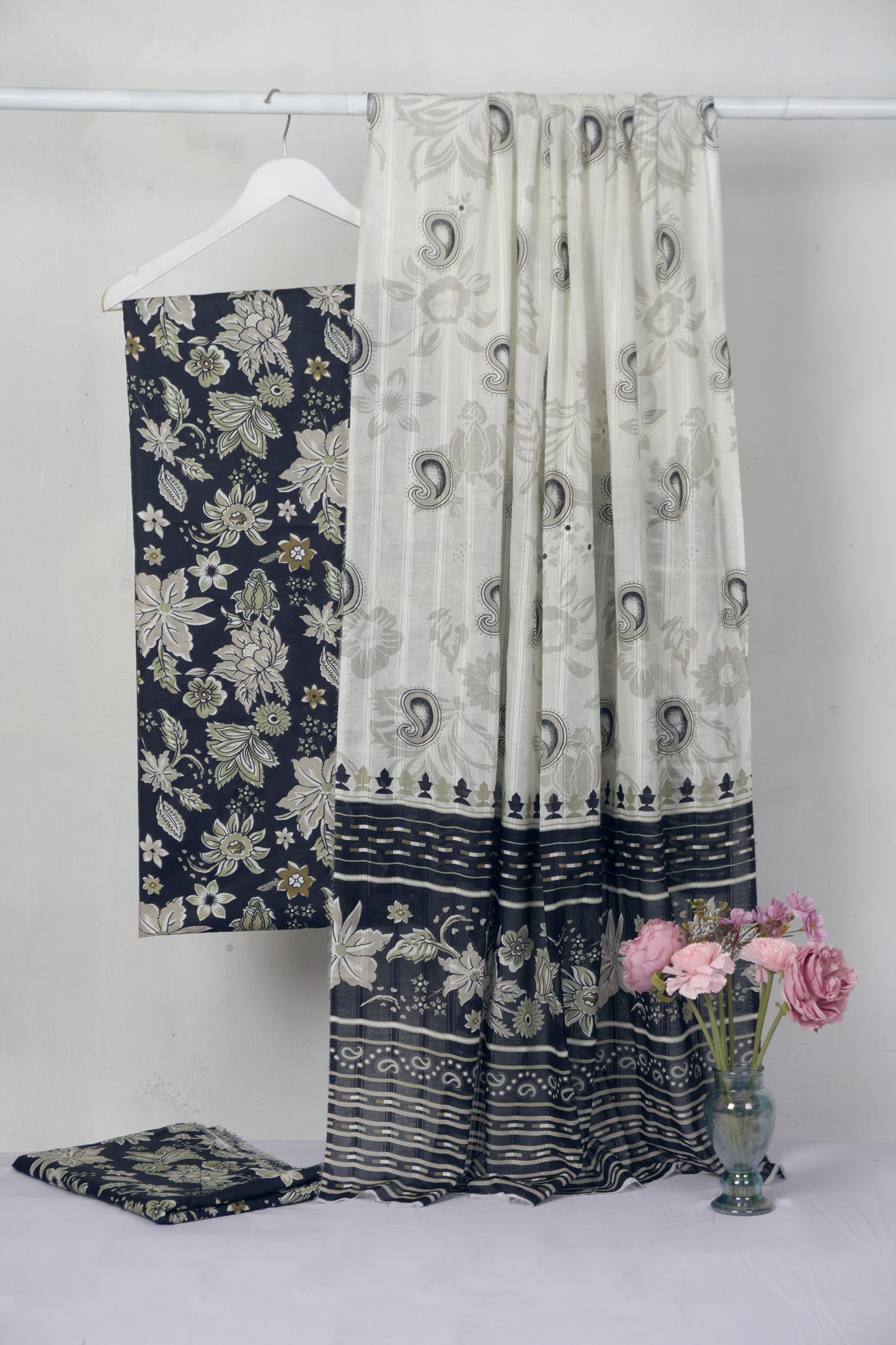 3Piece - Printed Lawn Suit LPT1