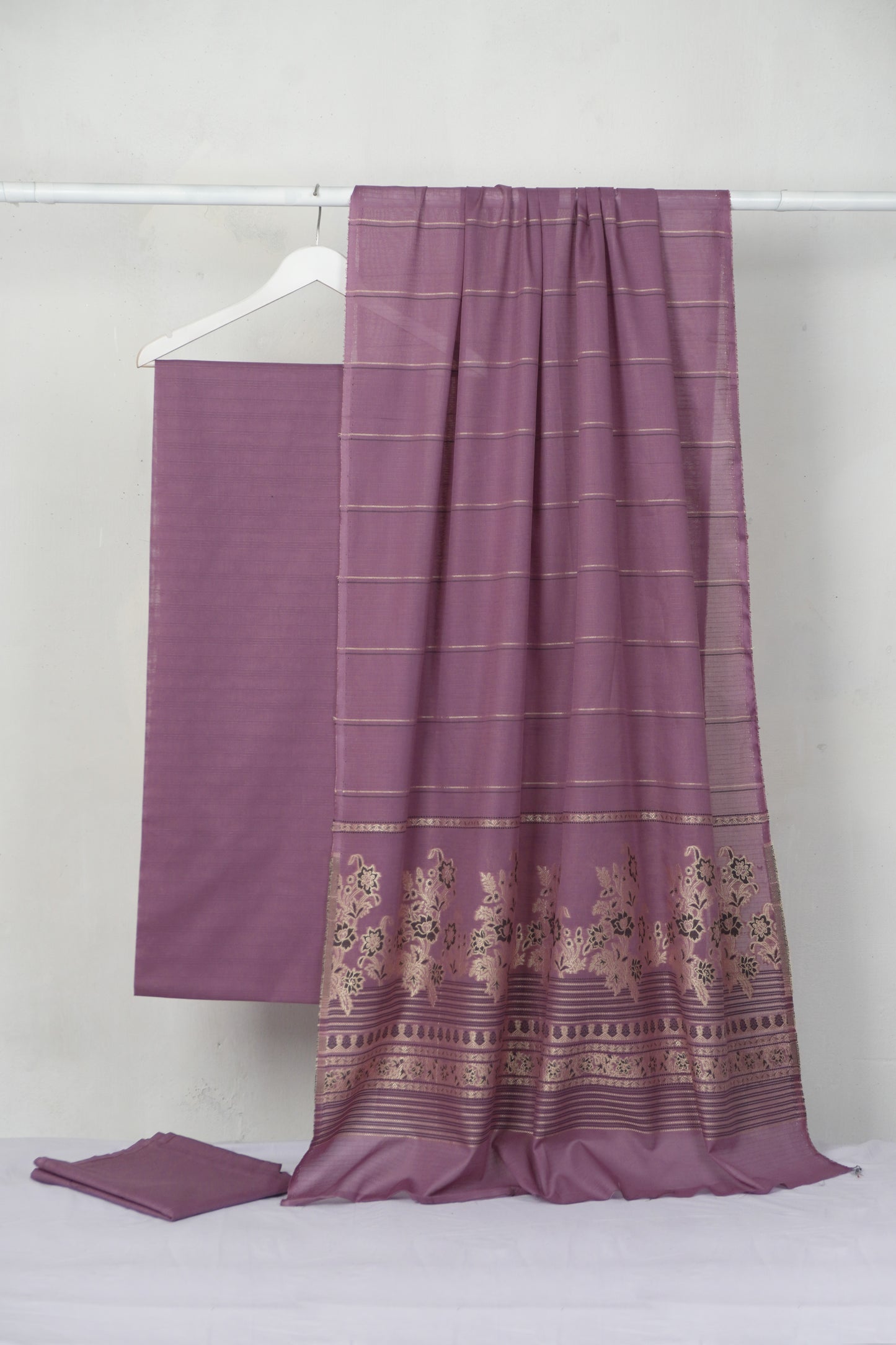 Lawn 3 piece with light weight Jacquard shawl BSLB3
