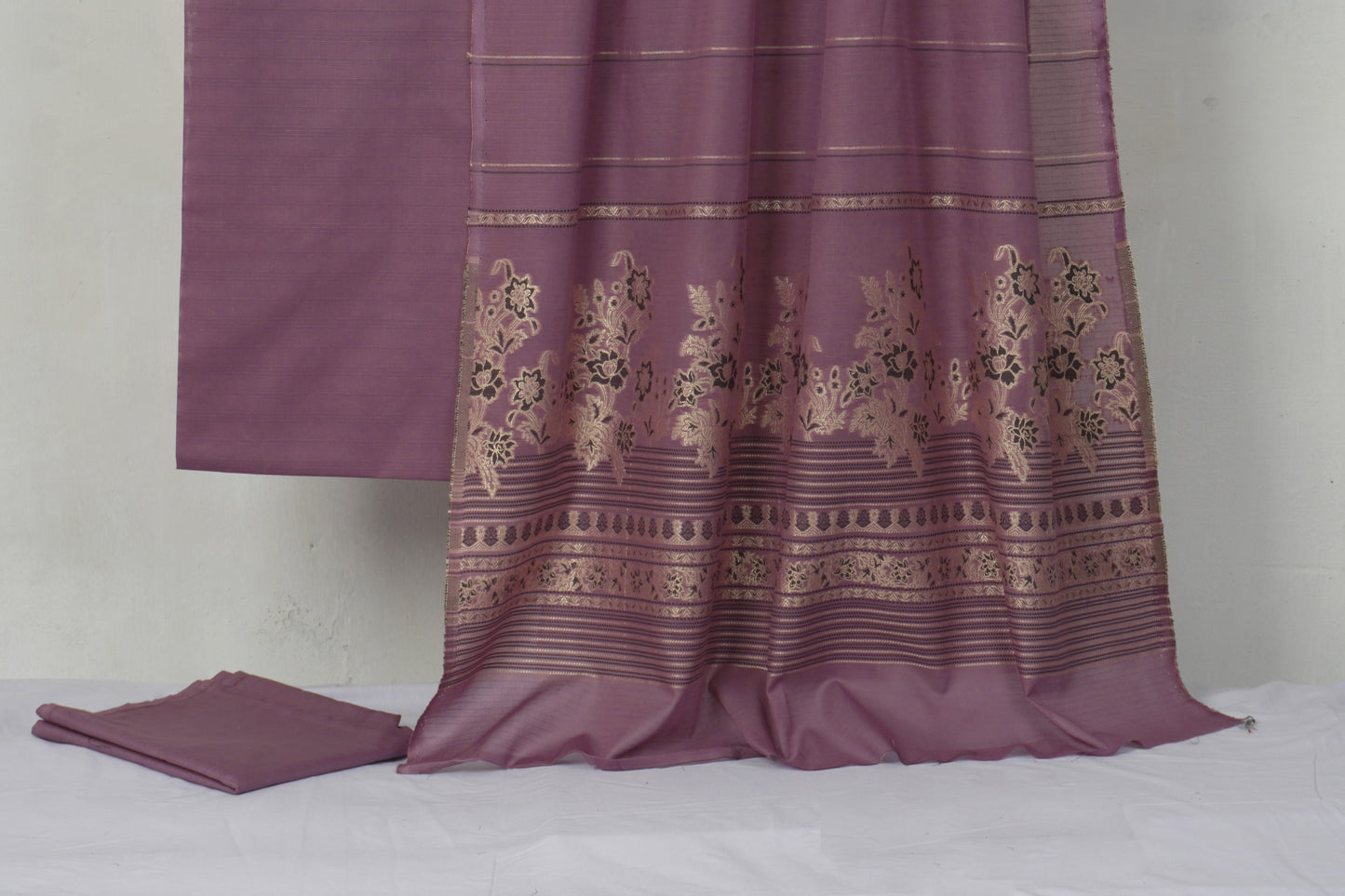 Lawn 3 piece with light weight Jacquard shawl BSLB3