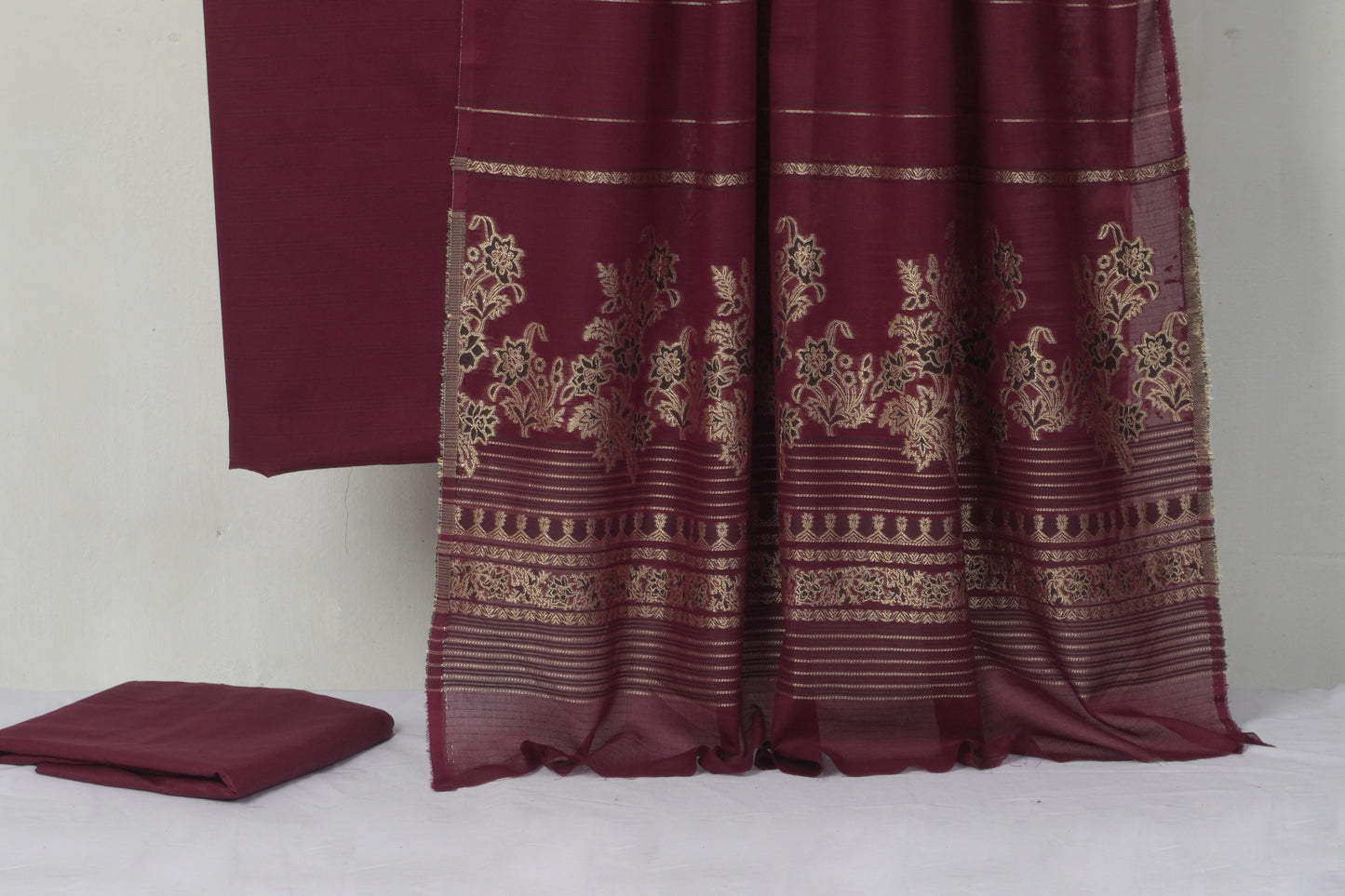 Lawn 3 piece with light weight Jacquard shawl BSLB6