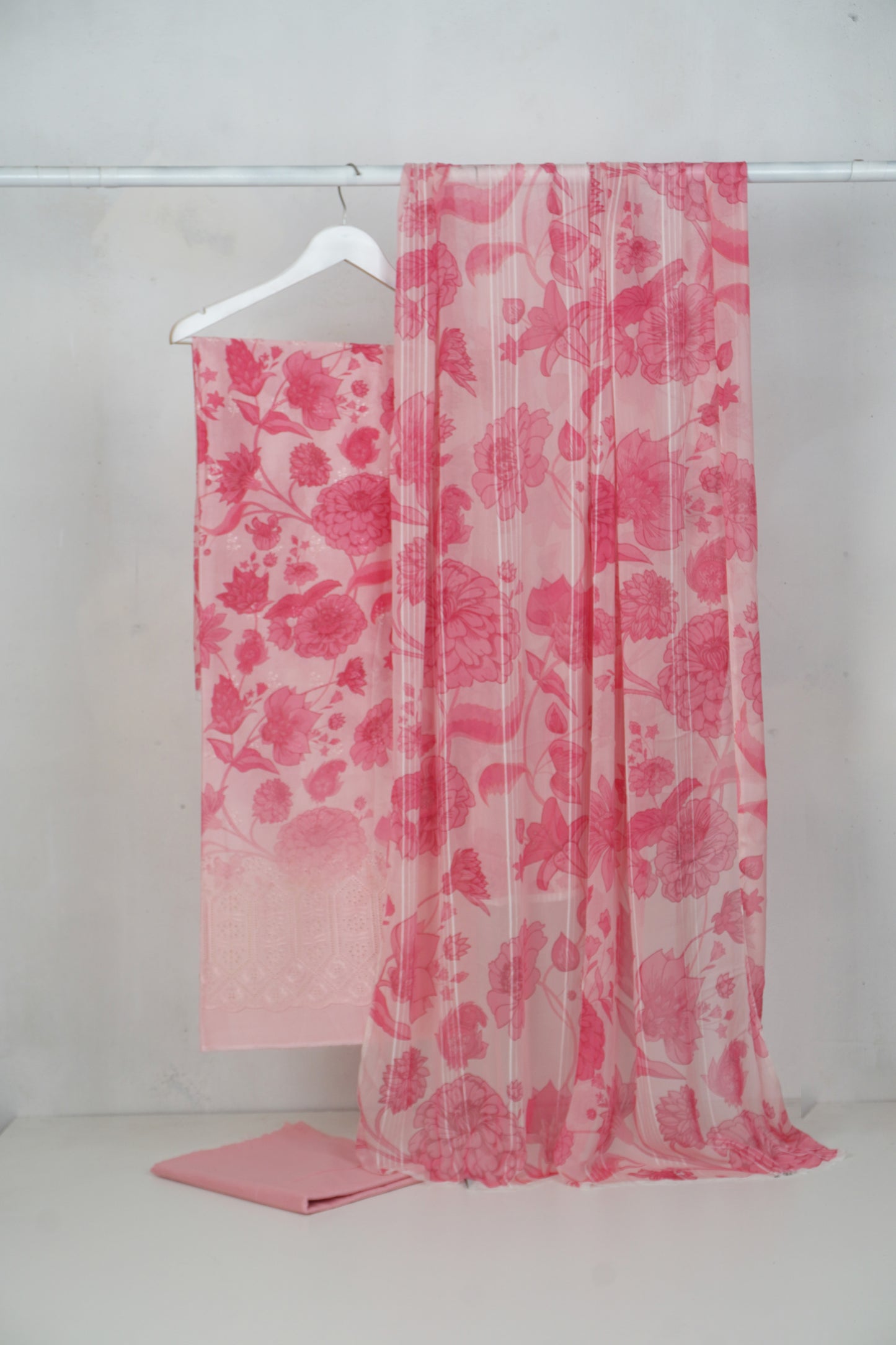 3 piece Lawn shiffon dubatta with booring shirt