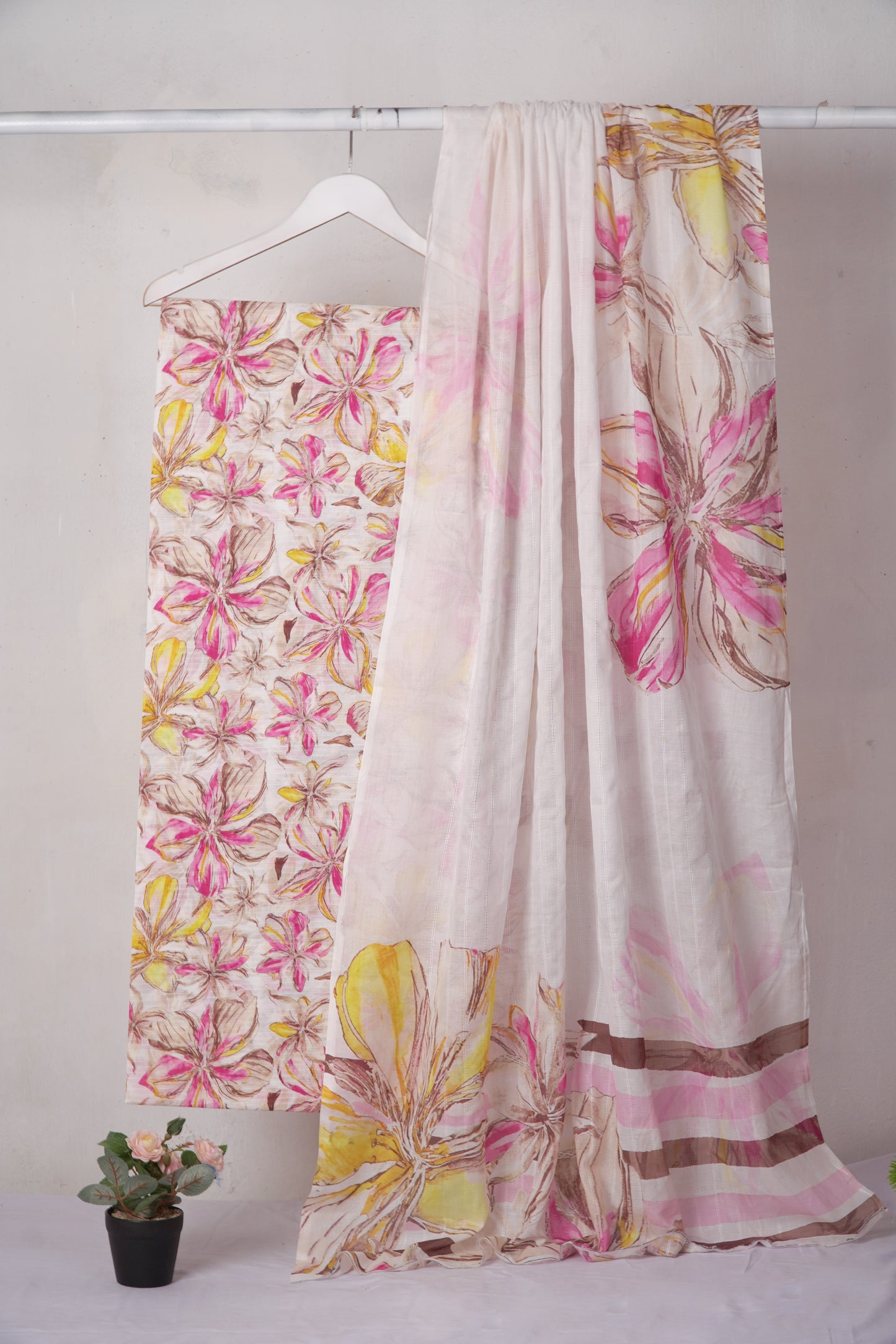 3Piece - Printed Lawn Suit LPT15
