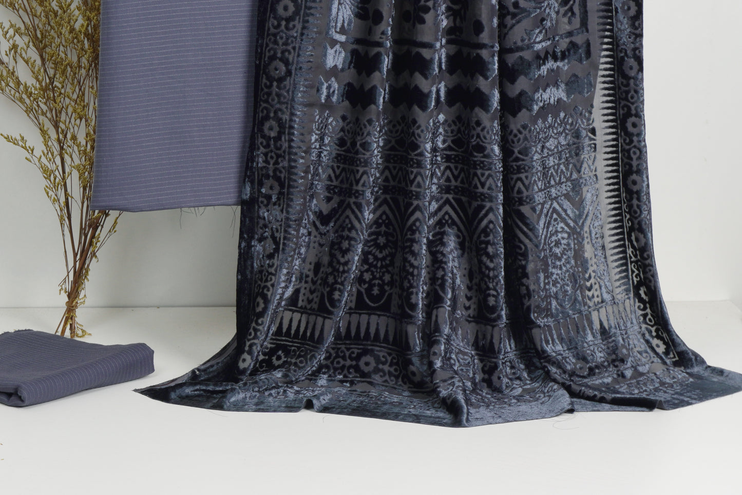 3 piece winter Palachi Shawl with Bana Dora Dhanak Marina shirt & Trouser (GREY)
