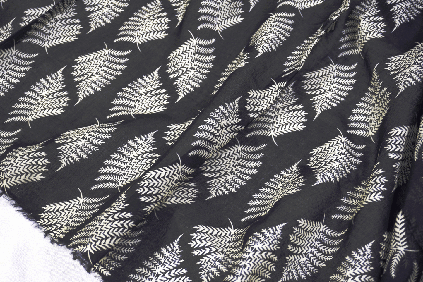 2 piece printed lawn suit LW18