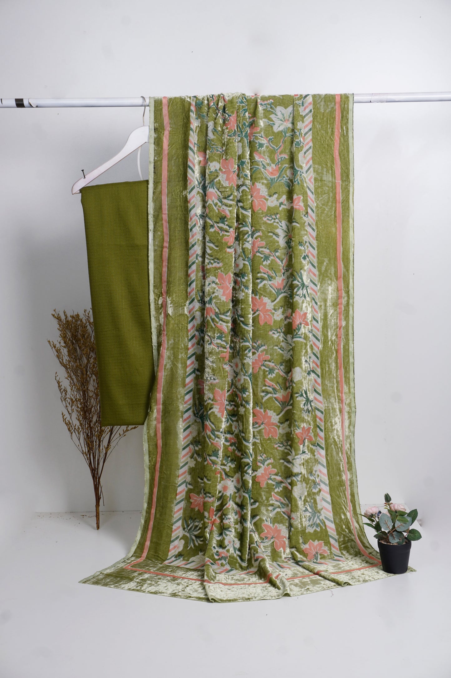 3 piece winter printed Palachi Shawl with check Dhanak shirt & Trouser (Y.Green)