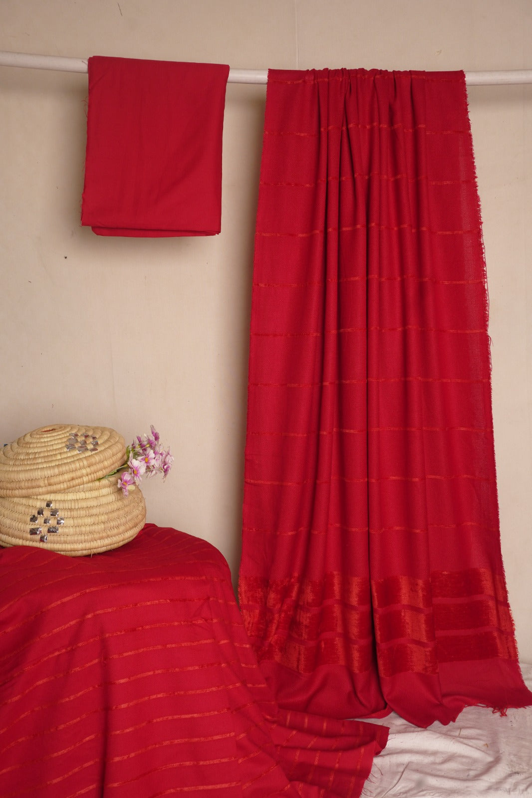 Alpine Velvet line Dhanak base Red color 3 PC VT05