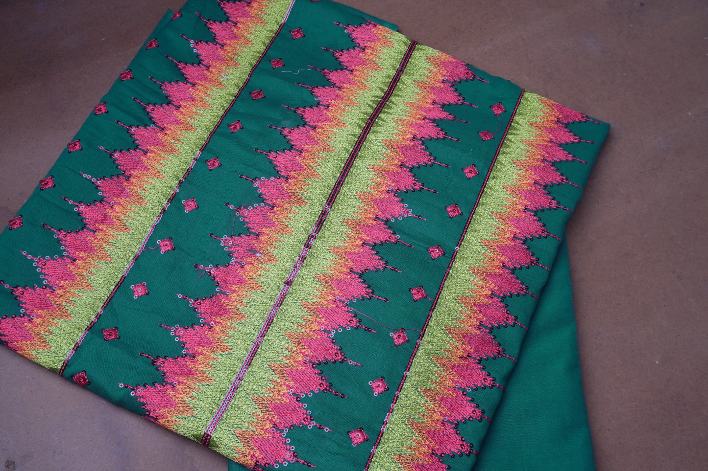 Lawn Embroidary 2 piece Eml04