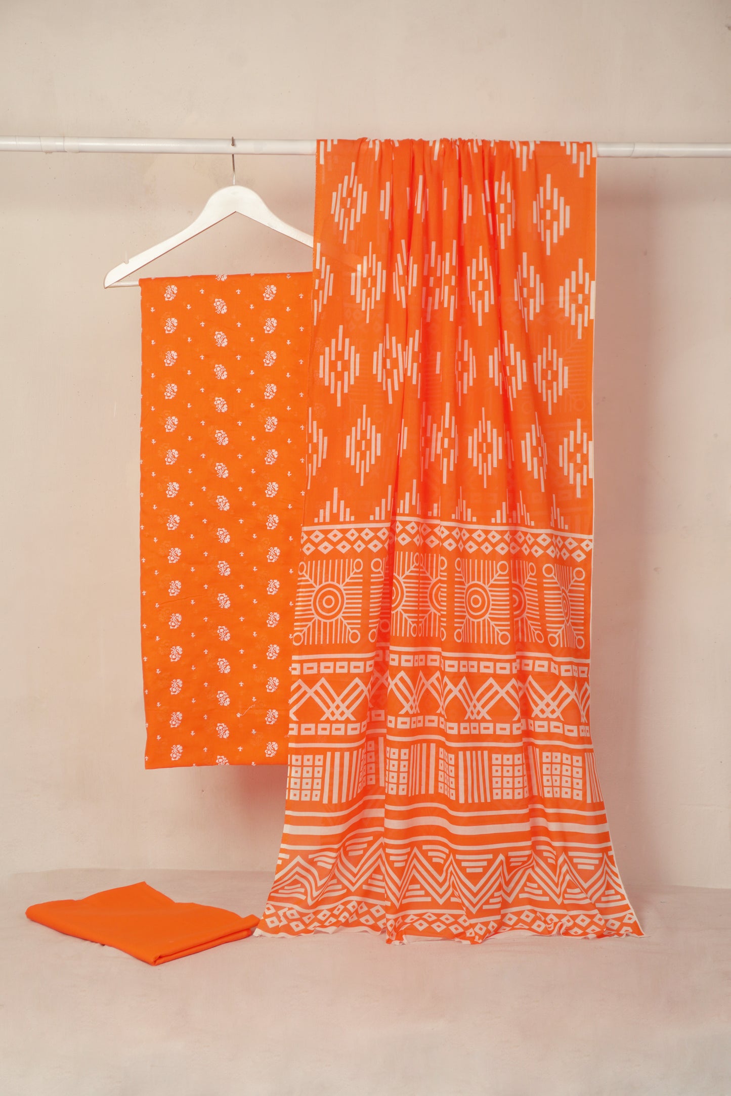 3 piece Lawn Embroided shirt with digital printed dubatta EDD9