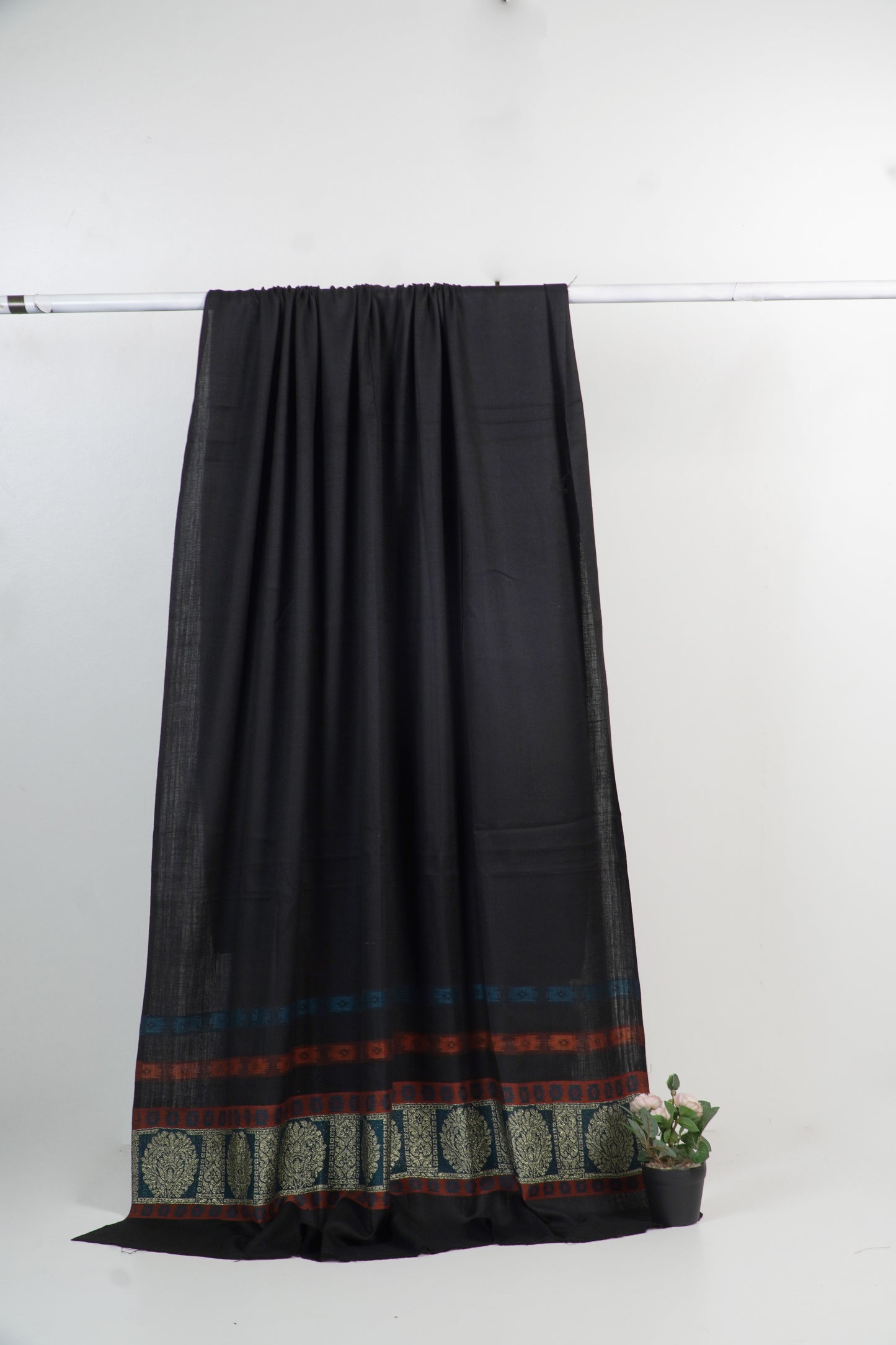 Acralic Pashmina shawl (Black)