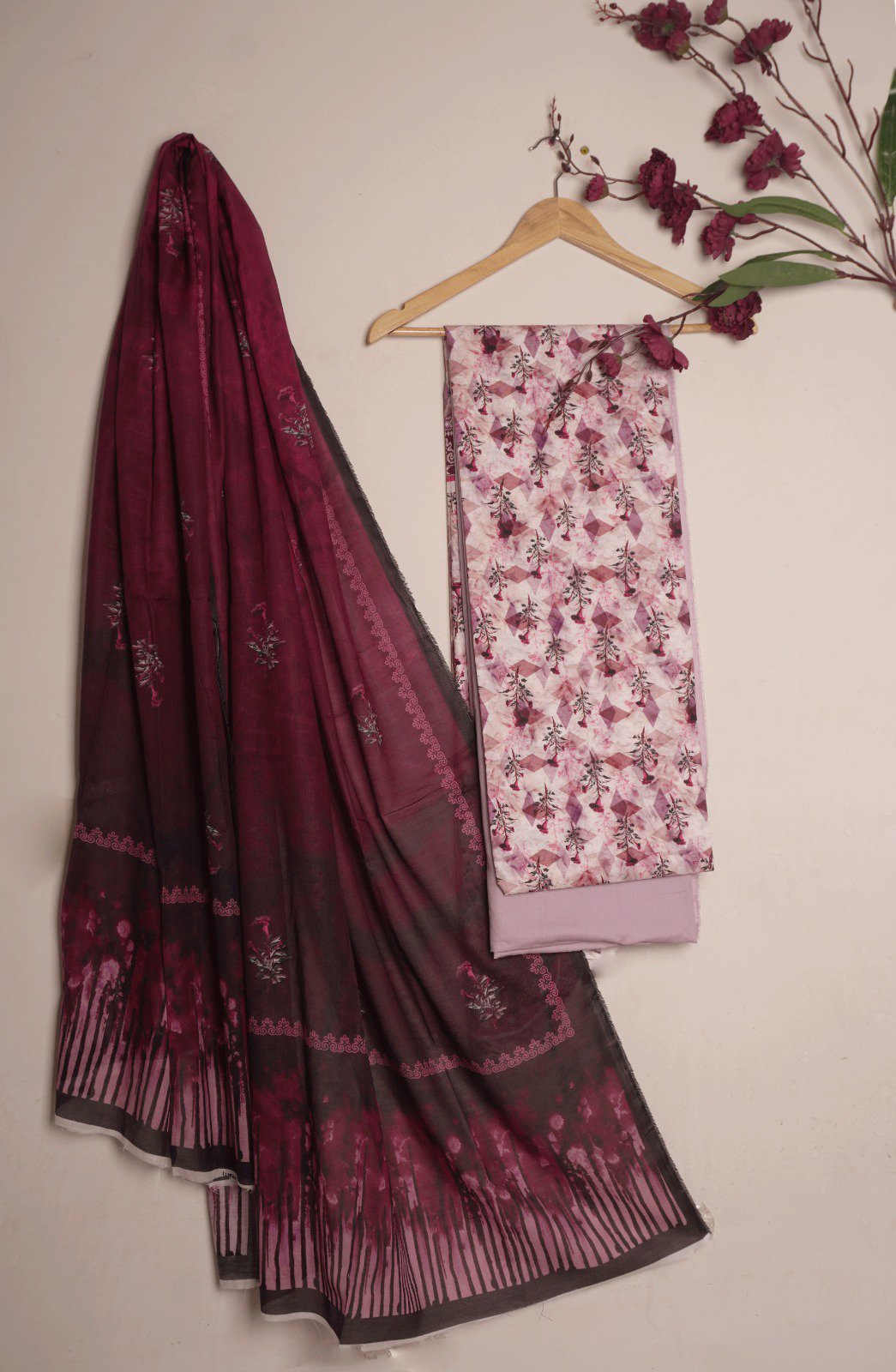 3Piece –Bin Saeed  Printed Lawn Suit  ₨3,090.00 ₨2850.00 BS2401.0