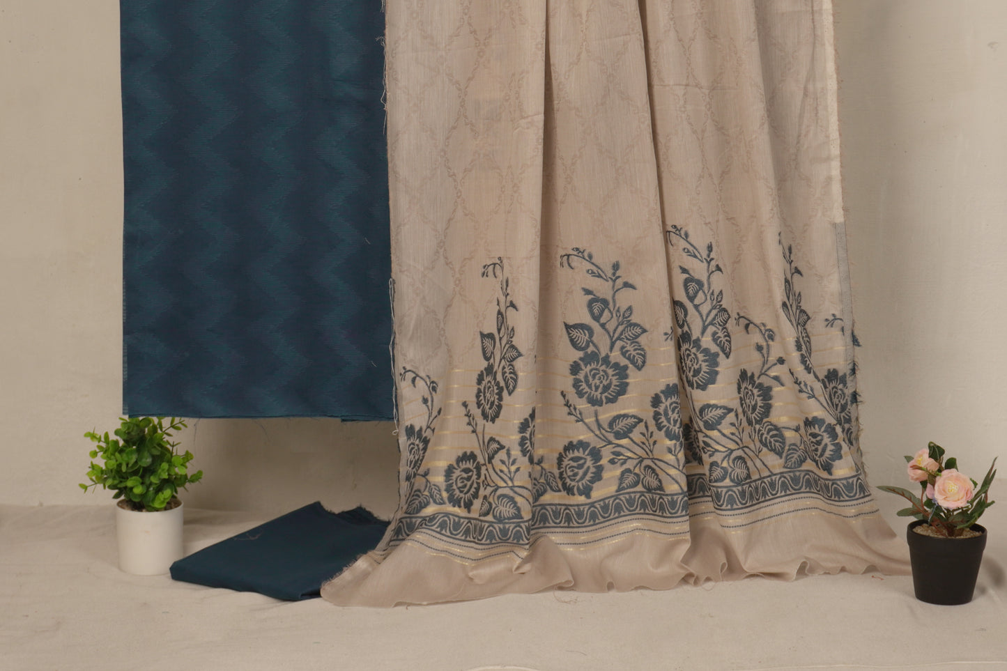 3 Piece  doria lawn with banarsi shawl with barosha shirt     BSL22