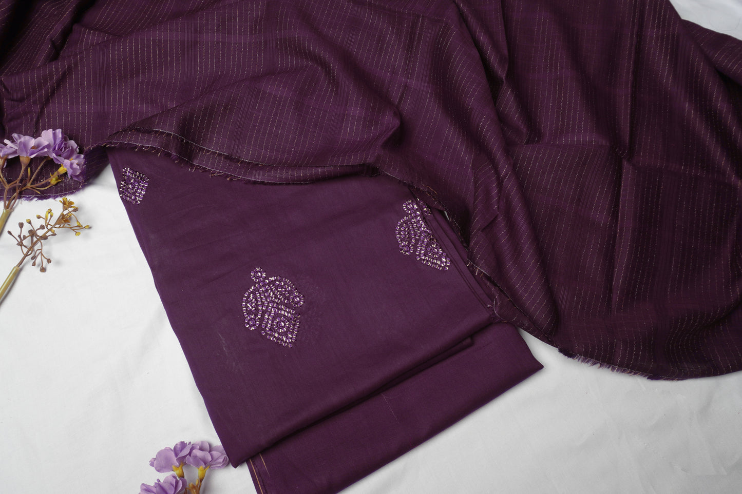 3 piece lawn  Embroided shirt with zariline soft shawl      RE3