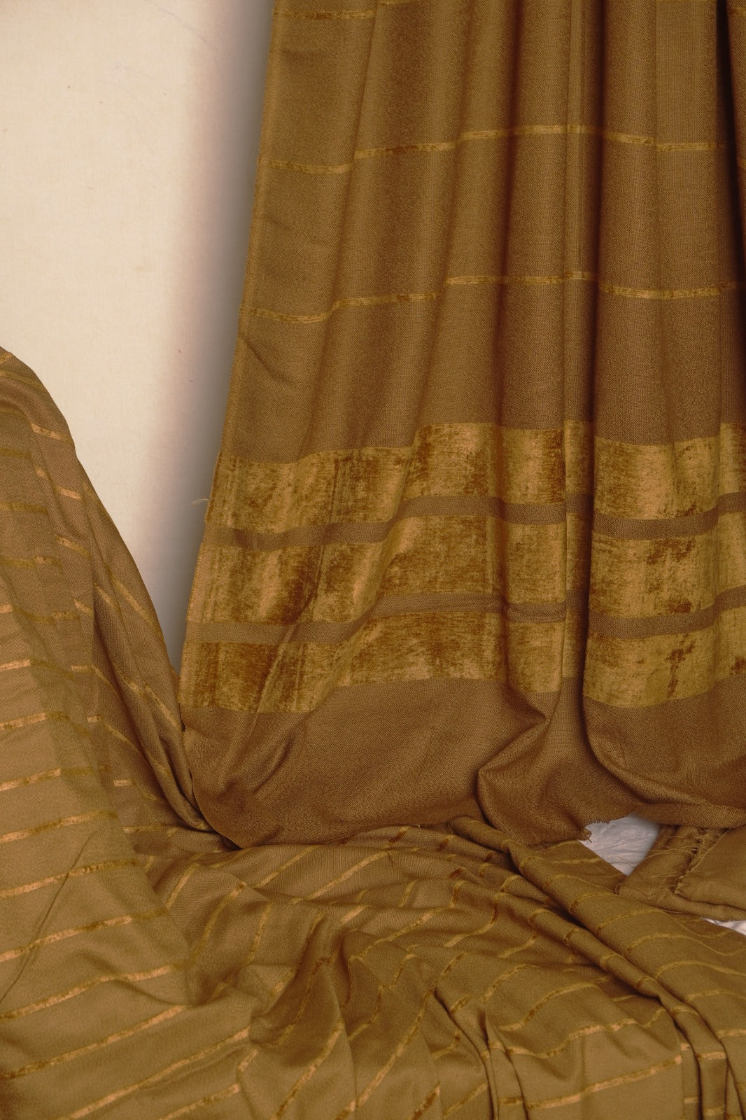 Alpine  Velvet line  Dhanak base Olivish   color 3 PC VT07