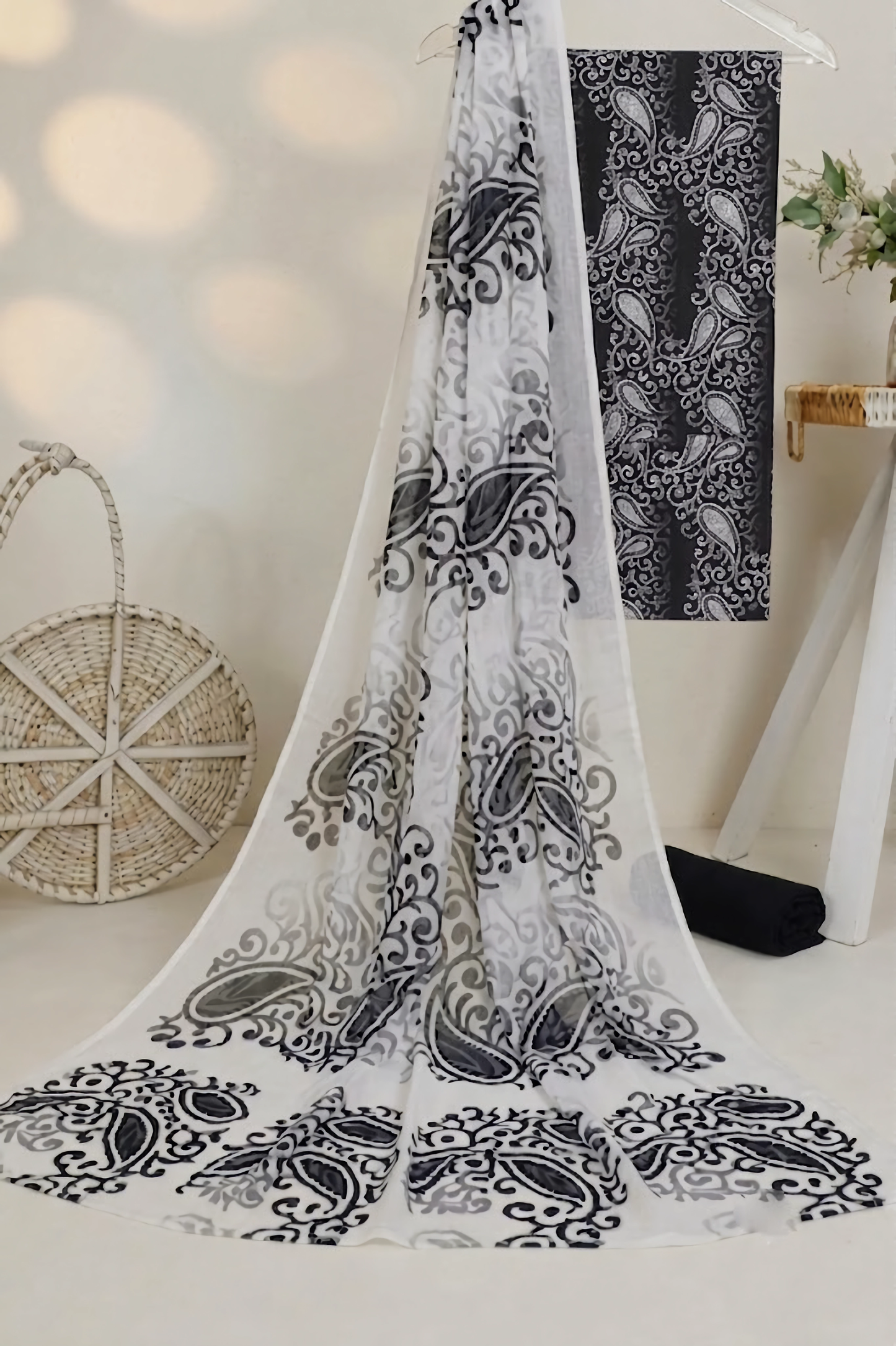 3Piece - Printed Lawn Suit eitamadLD1 BLACK 1.1