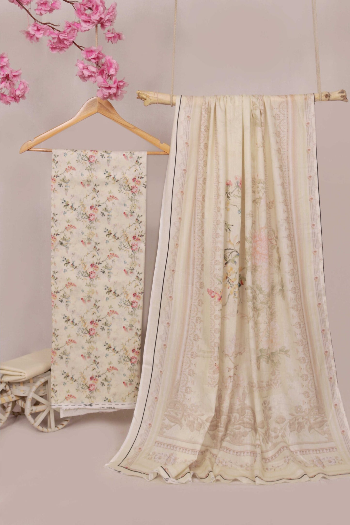 3Piece - Printed Lawn Suit Hina D09