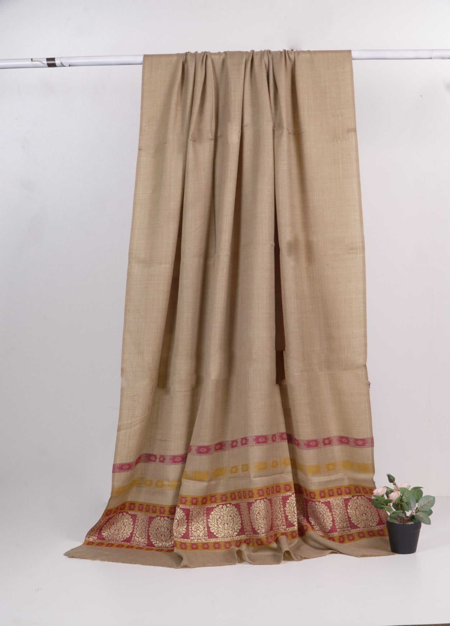 Acralic   Pashmina shawl (Skin )