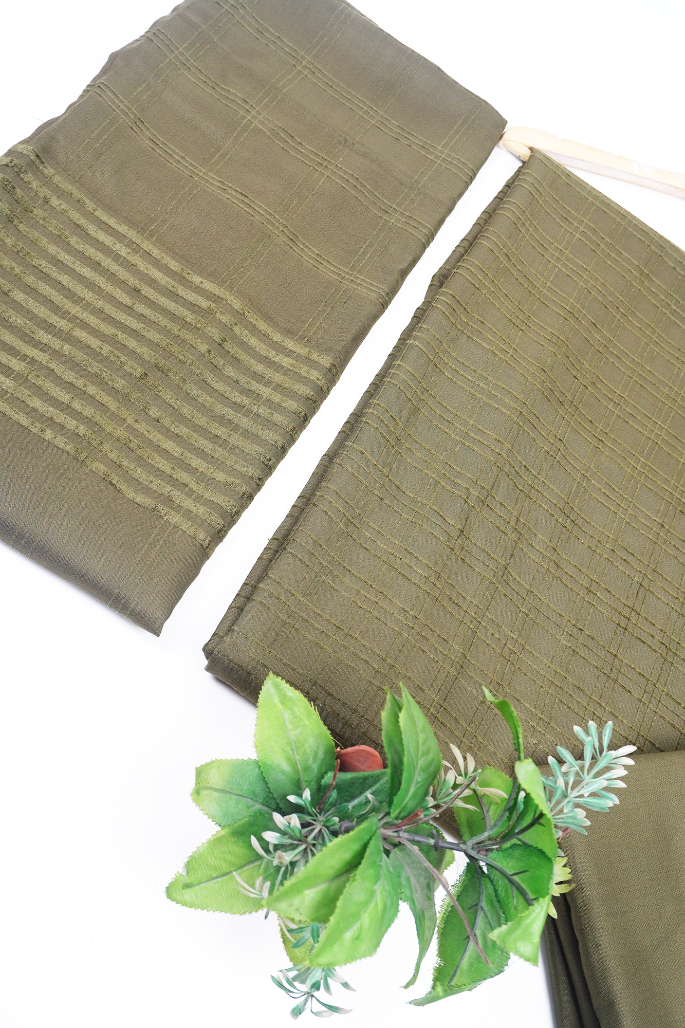 ALPINE ZARI VELVET MARINA DHANK 3PC CHECK VELVET (MEHNDI)